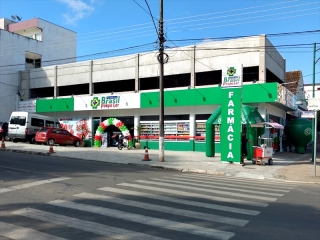 Farmácia Brasil Poupa Lar de Prudentópolis agora em novas e amplas instalações