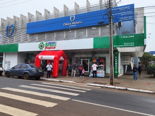 Reinauguração da Farmácia Brasil Poupa Lar de Marmeleiro - Paraná