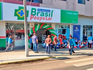 Inauguração da Farmácia Brasil Poupa Lar de Marmeleiro - Paraná